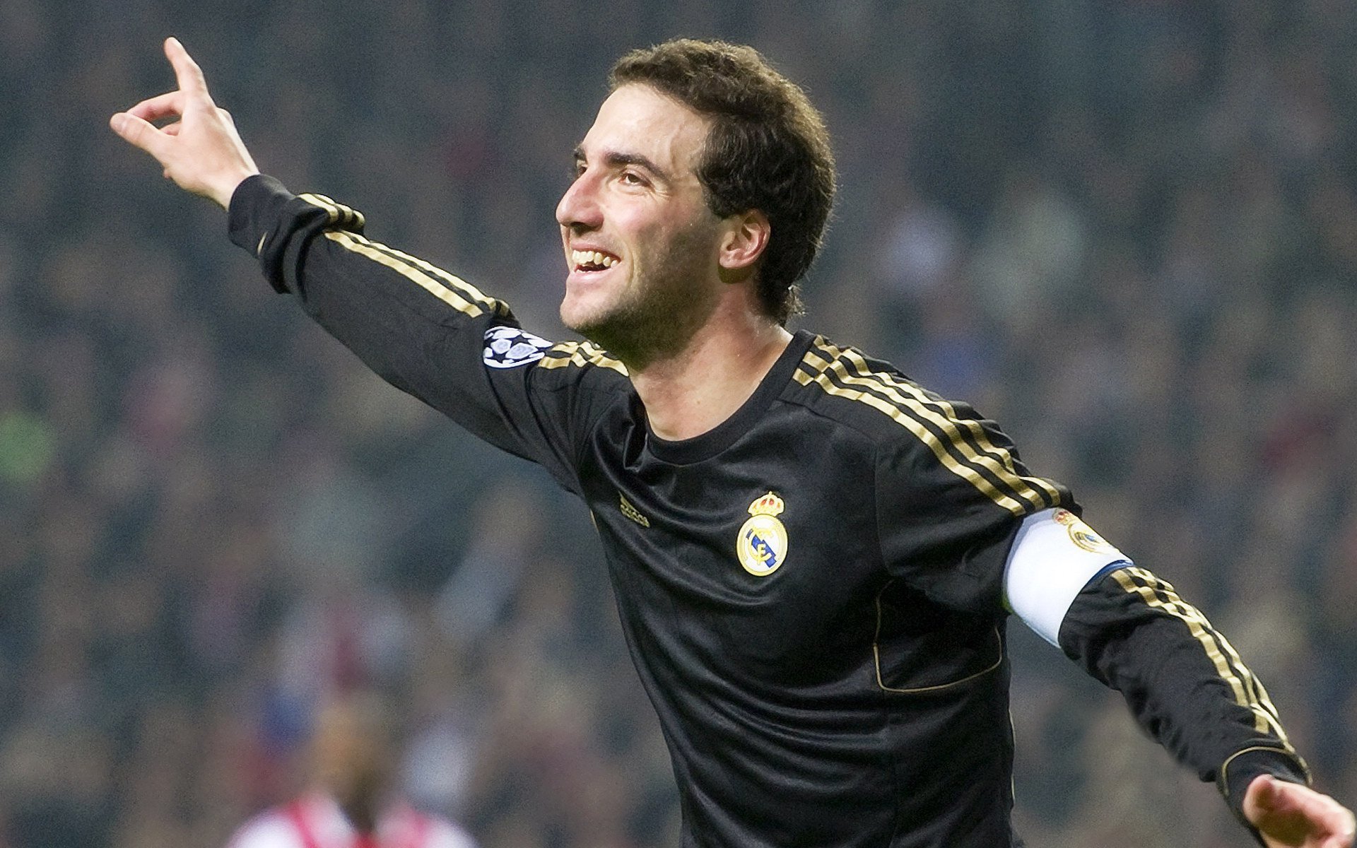 亚冠联赛国家队战平 球迷理性讨论战术体系,亚冠联赛分析